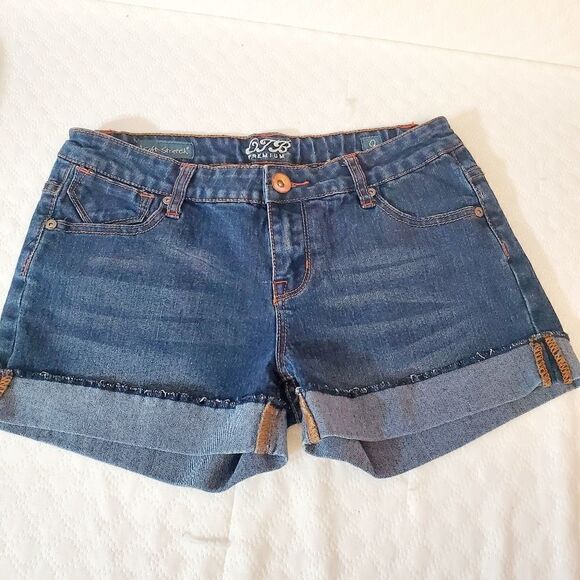 OTB Premium Cuffed Jean Short Shorts Size 9 - Picture 1 of 7